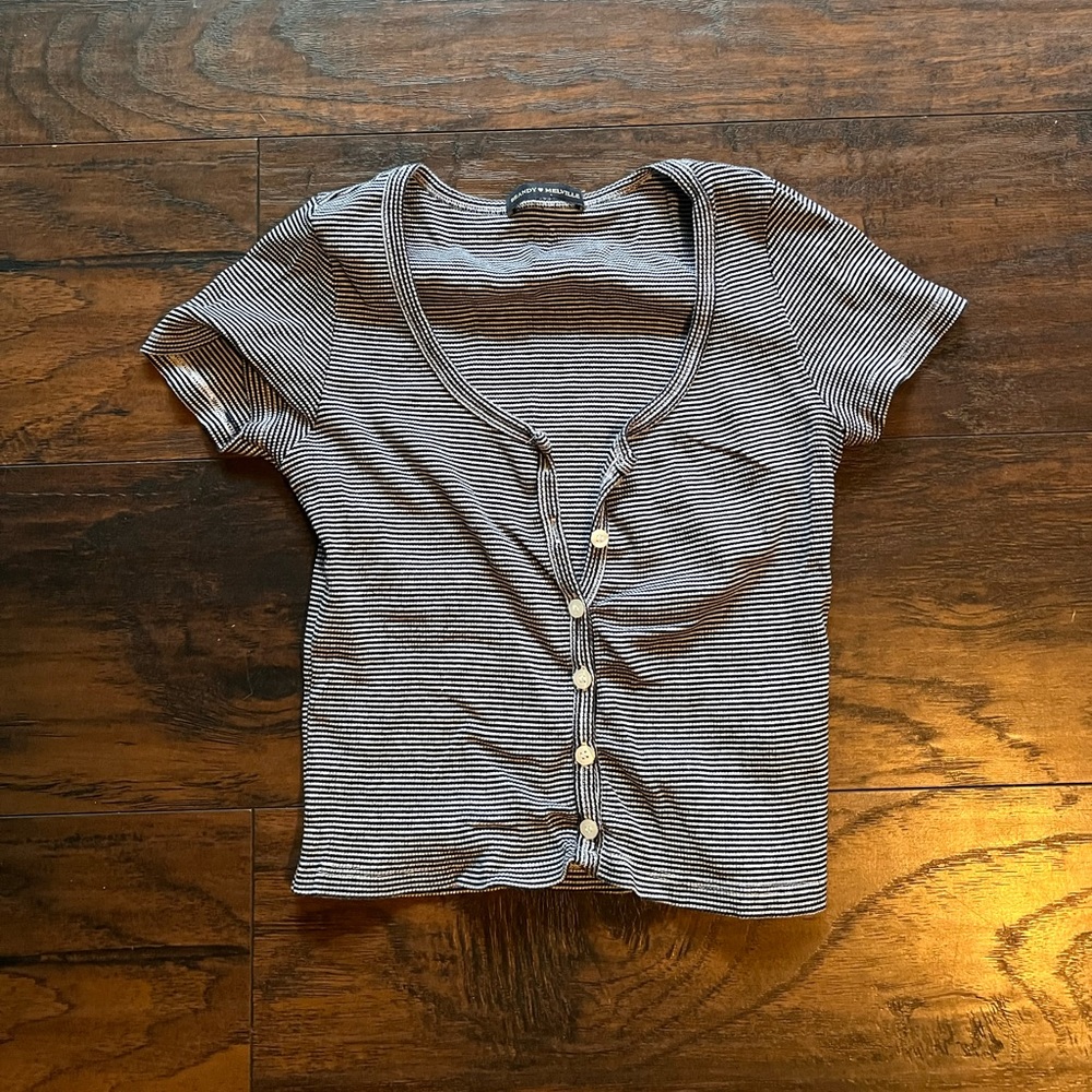 Brandy Melville Button Up Crop Tee